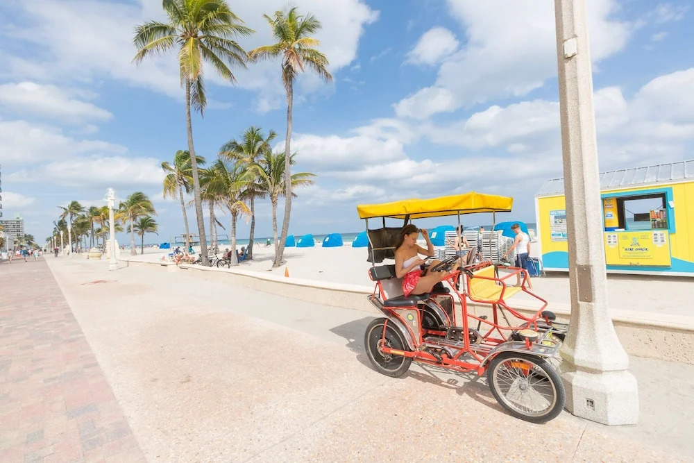 668 Ocean View Hollywood Beach