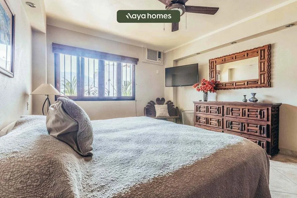 Ocean View 2Br Condo-balcony-beach-pool - 805