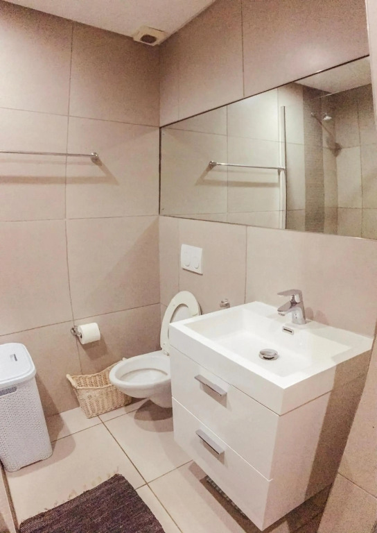Elegant Apartment at Grove Mall