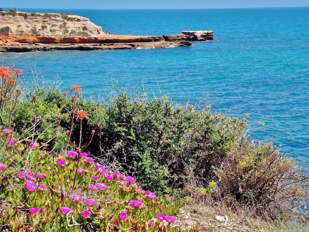 Apartment With 2 Bedrooms in Vinaros, With Wonderful sea View, Pool Ac