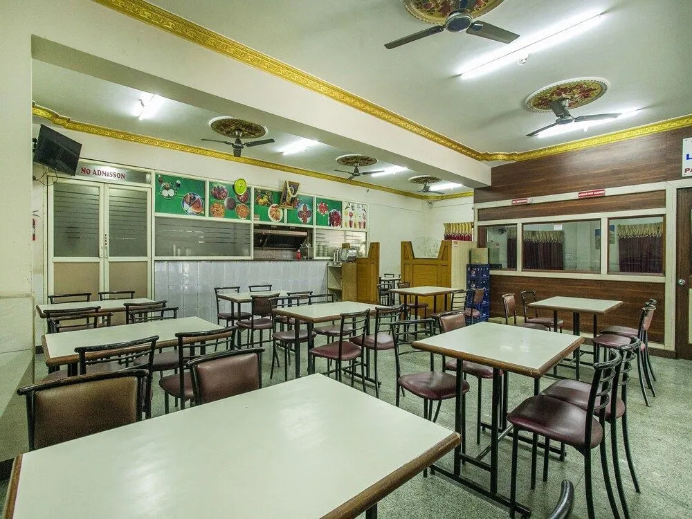 Hotel O Royal Residency Near Hare Krishna Hill