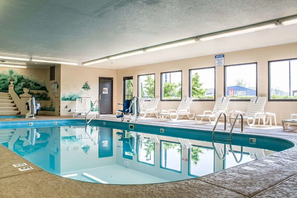 Cambridge Inn by Capital O near I-70 I-77
