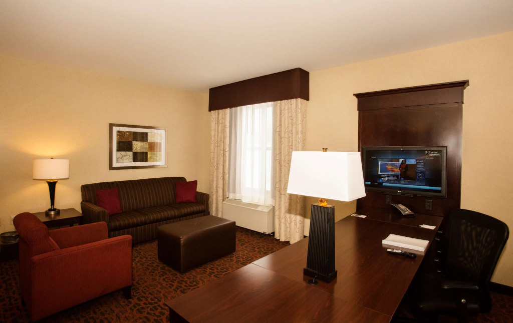 Hampton Inn Marquette-Waterfront