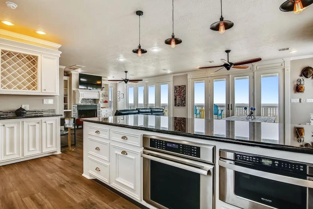 Enchanted Beachfront 3 Bedroom Home