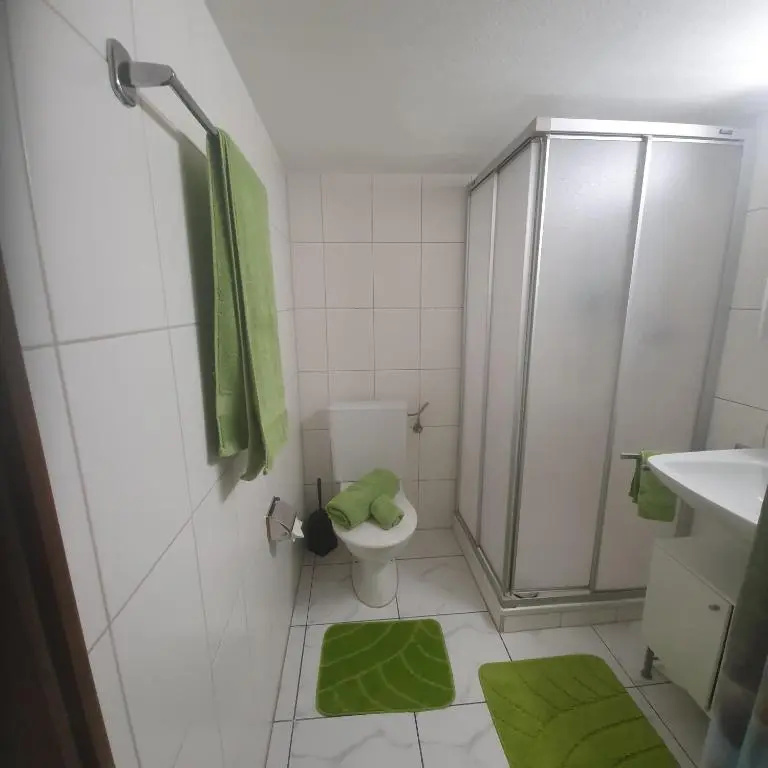 Buongustaio1 Zimmer mit ensuite T&B