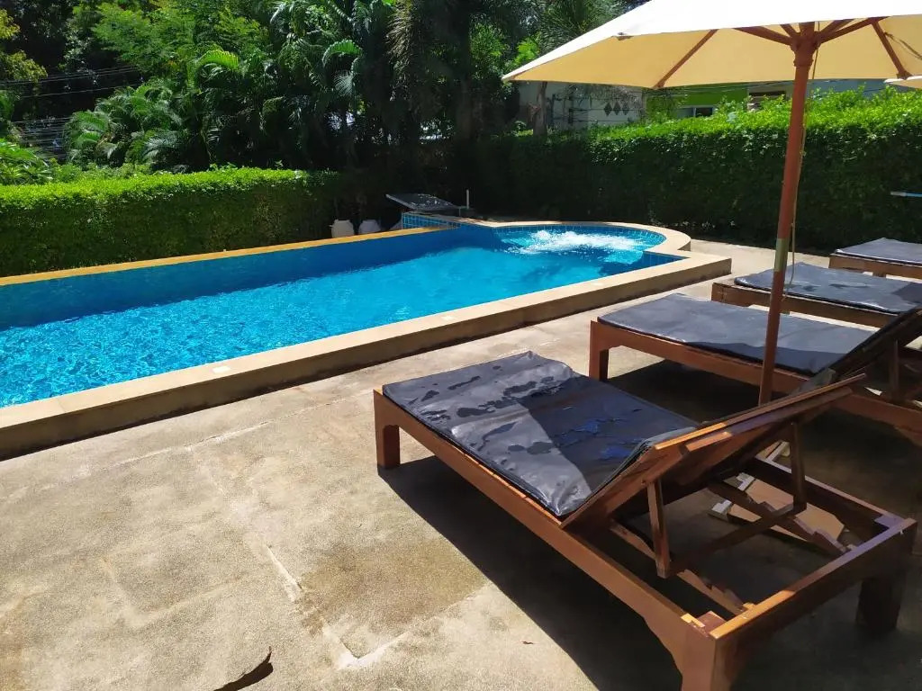 Baansanook Resort & Swimming Pool