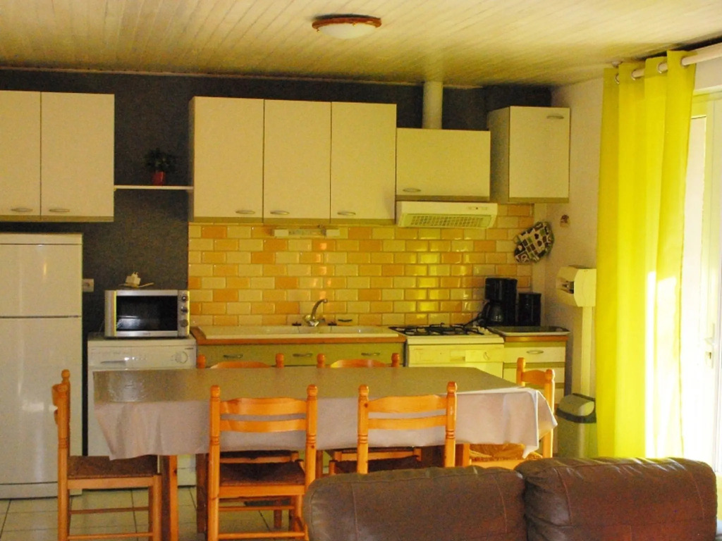 Serene Holiday Home in Les Salelles with Swimming Pool