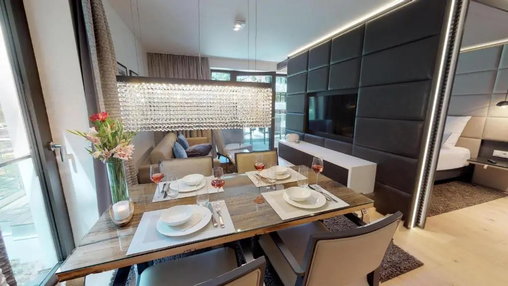White Pearl Apartment 1.08