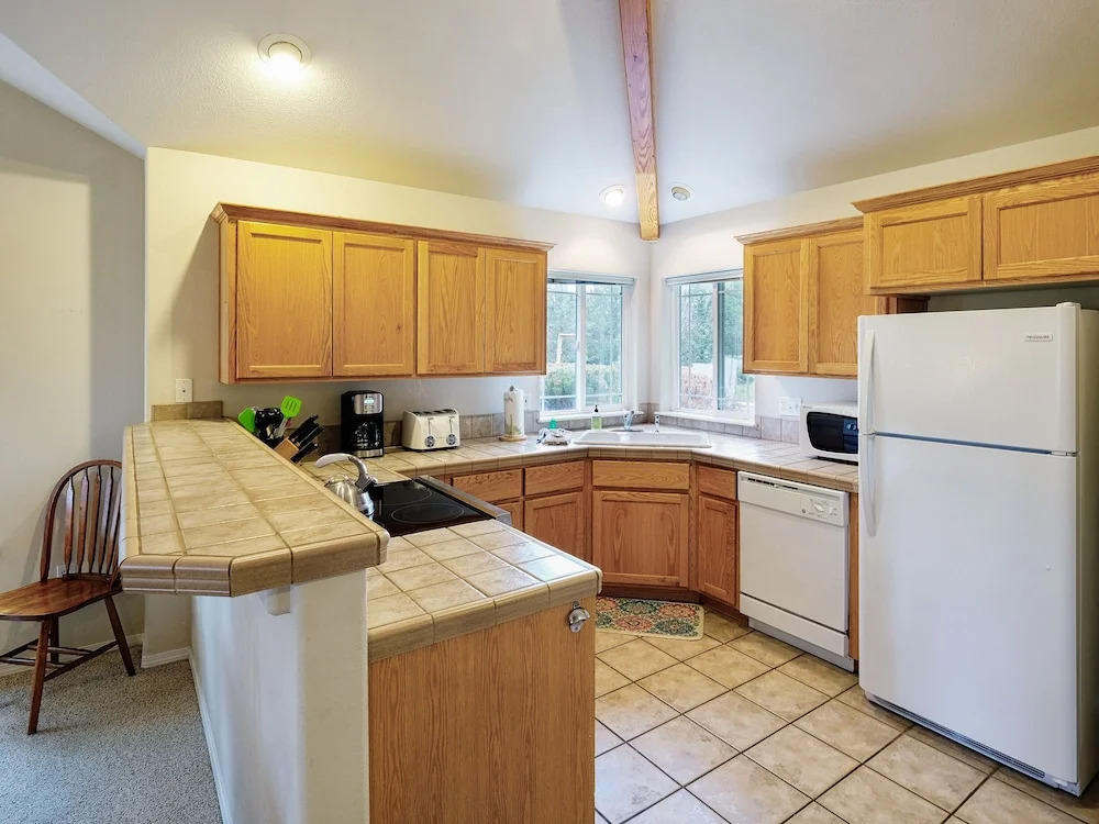 860 Golden Pheasant Drive Townhouse 3 Bedrooms 2.5 Bathrooms Townhouse