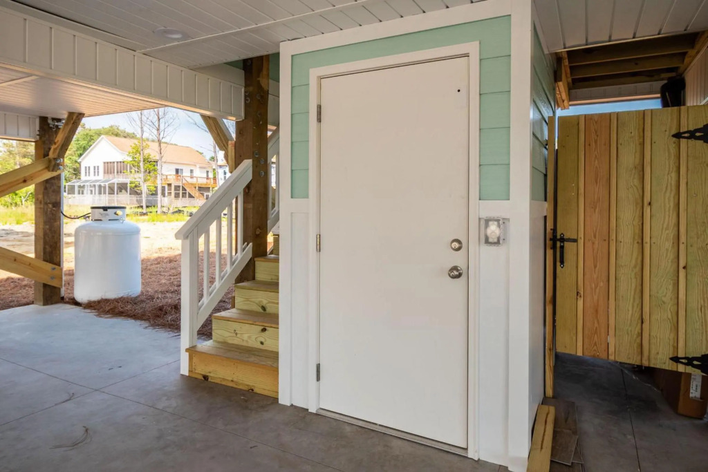 Pappys Place by Oak Island Accommodations