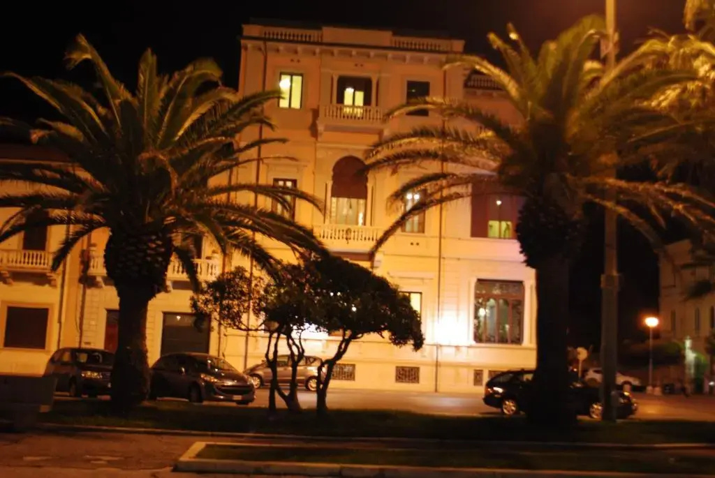 Villa Tina Hotel