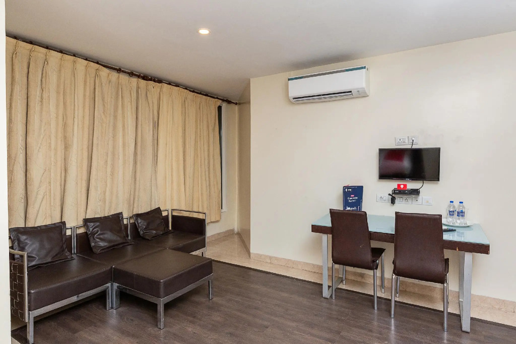 Collection O 79149 Grace Residency RK Salai