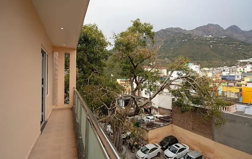 Hotel The Vaishvik Banganga Road