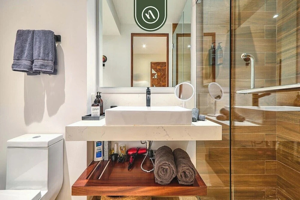 2BR Condo in Concha Chinas - Breathtaking Views