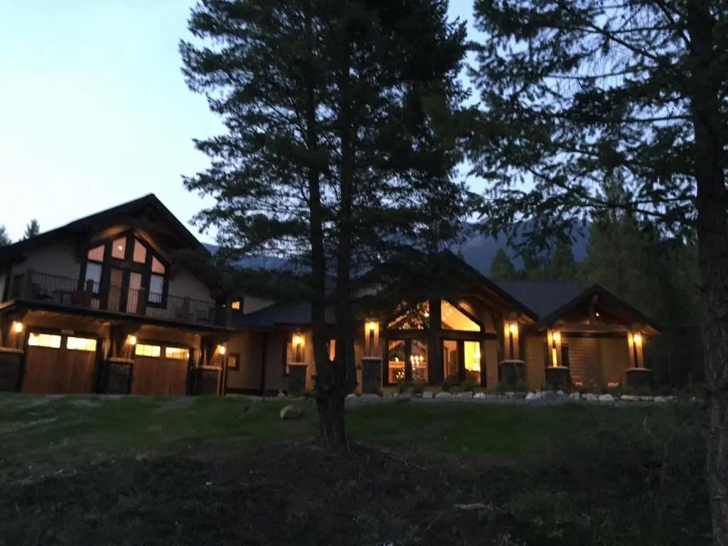 Radium Elk Park B & B