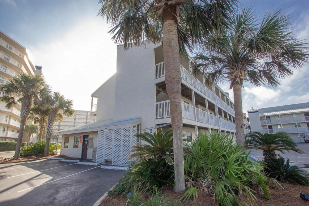 Seaside Beach & Racquet 2208 by Gold Star Vacation Rentals