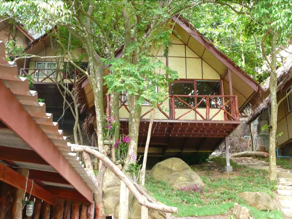 Phi Phi Ingphu Viewpoint Hotel