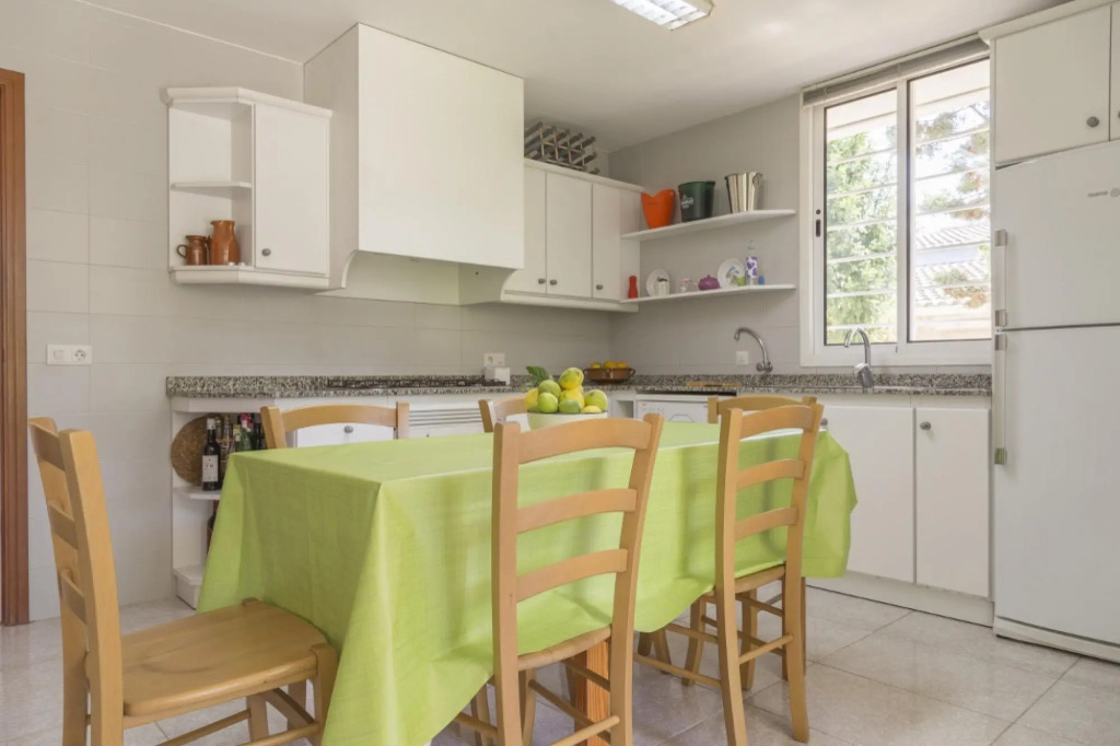 Can Francesc Wifi BBQ Garden 200m From the Beach for 8