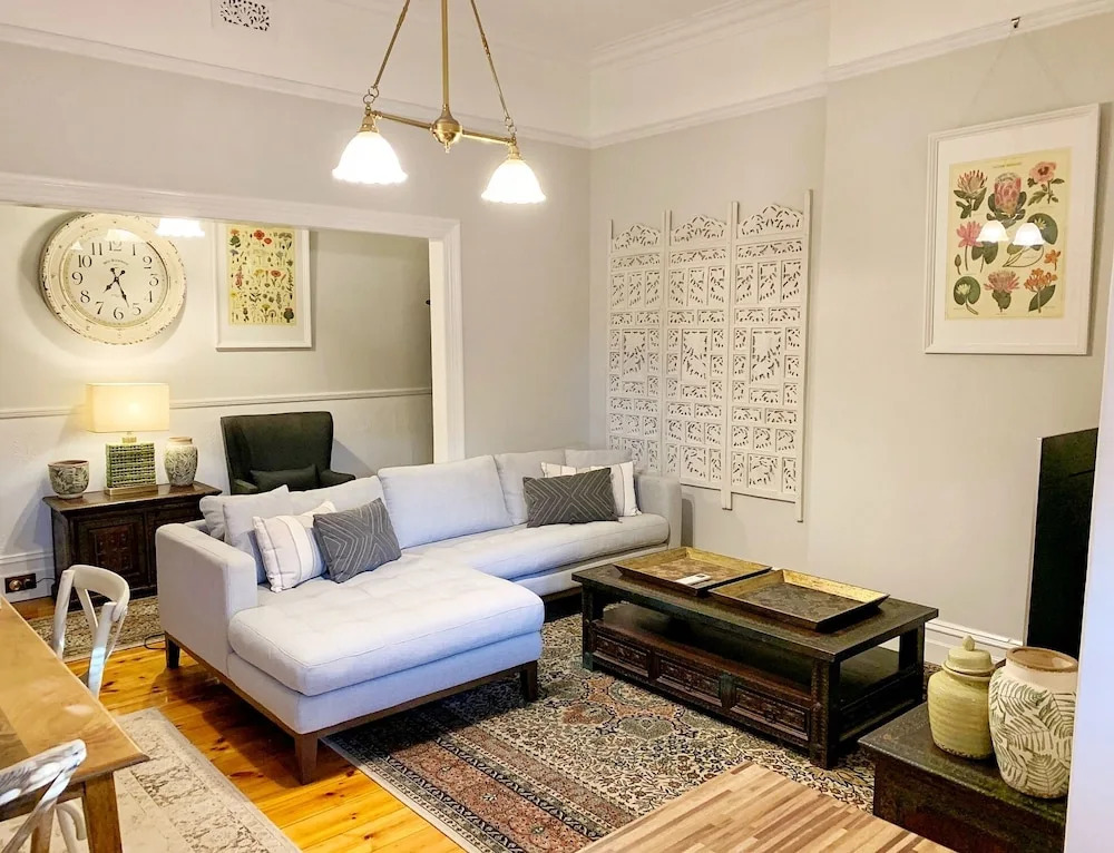 Hollidge House Apartments