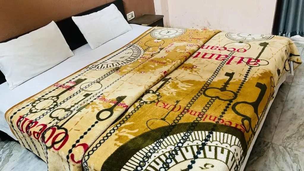 OYO 70147 Rp Residency