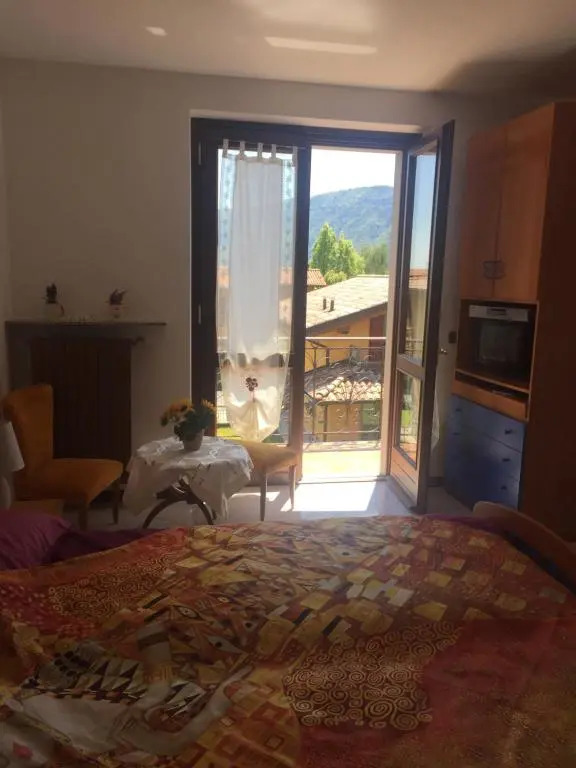 Villa Romeo - Acero Rosso