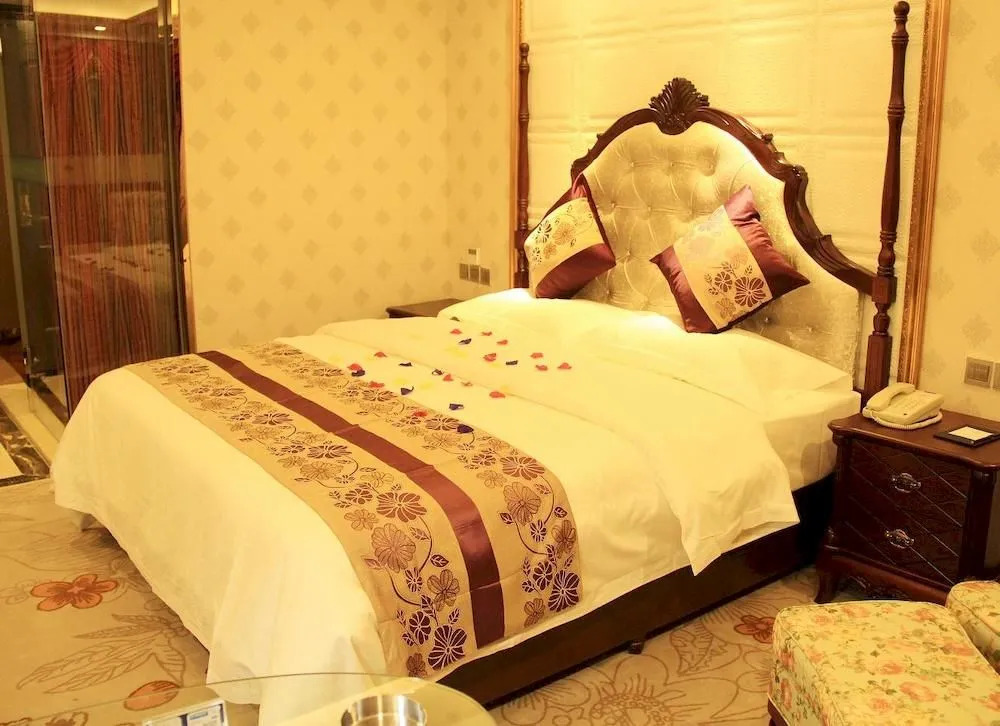 Yijia Hotel