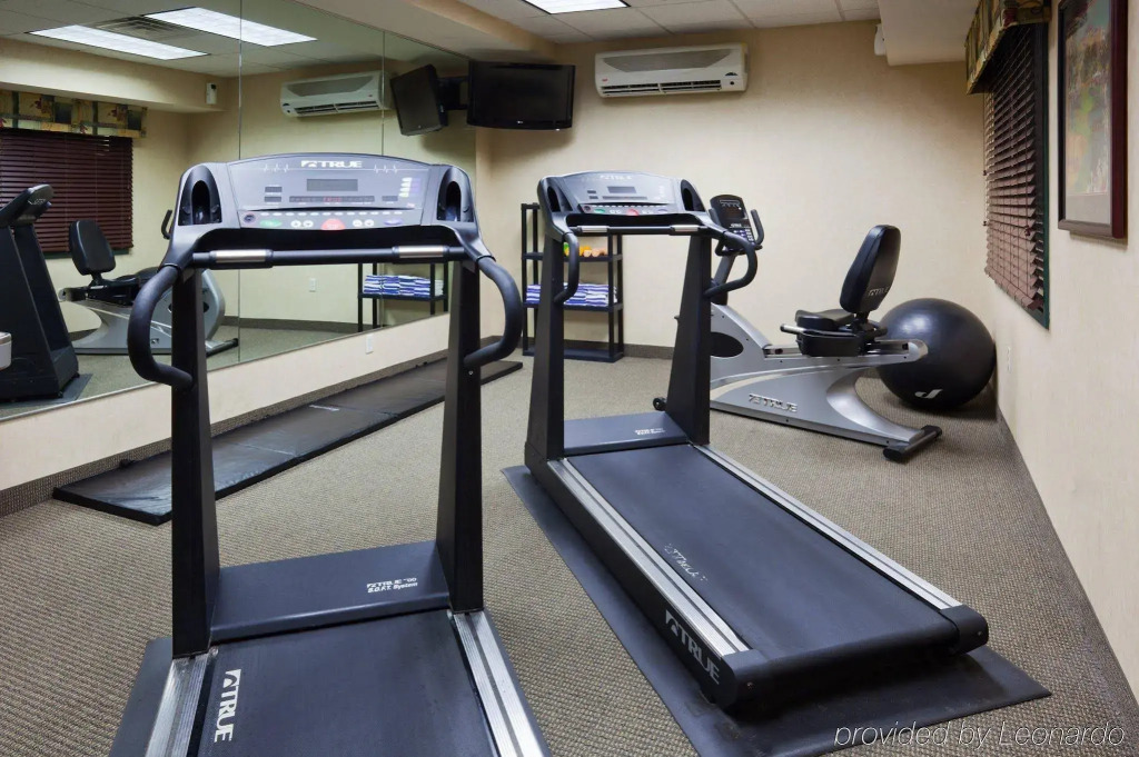 Country Inn & Suites by Radisson, St Cloud East, MN