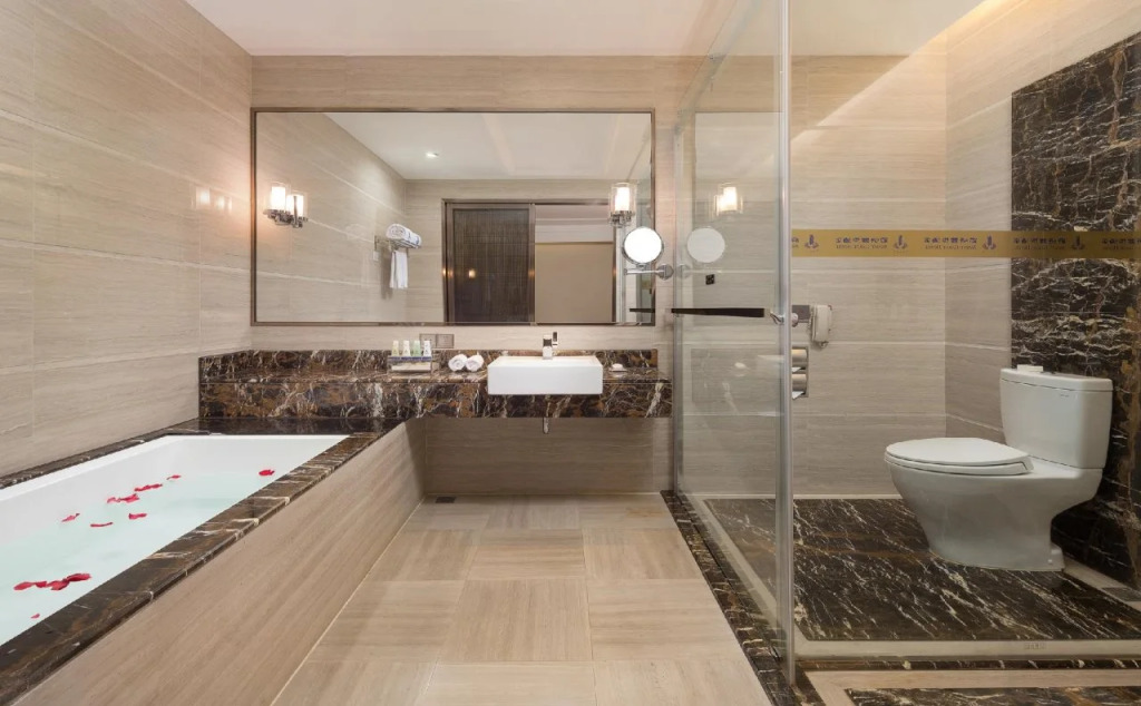 Avant-Garde Hotel