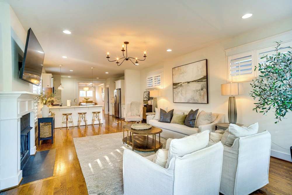 Walk to 12 South: Getaway w/ Outdoor Dining!