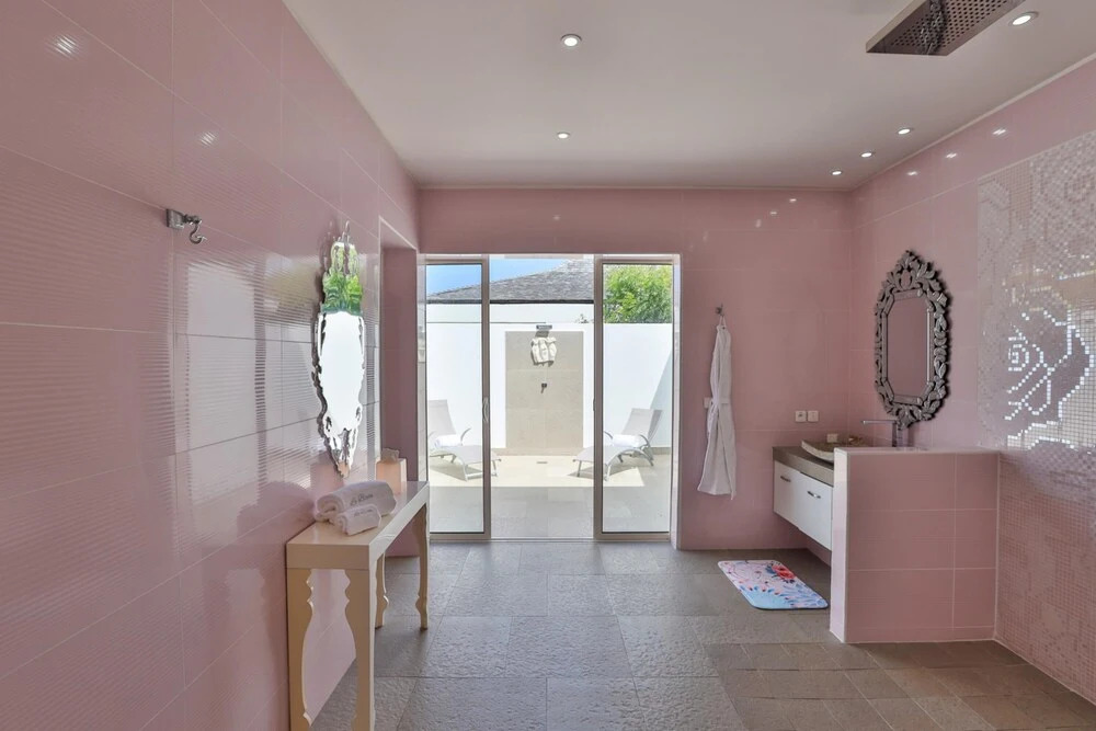 La Perla Palais - Luxury Villa on Private Beach