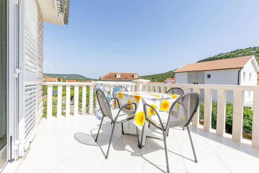 Apartment Bakovic
