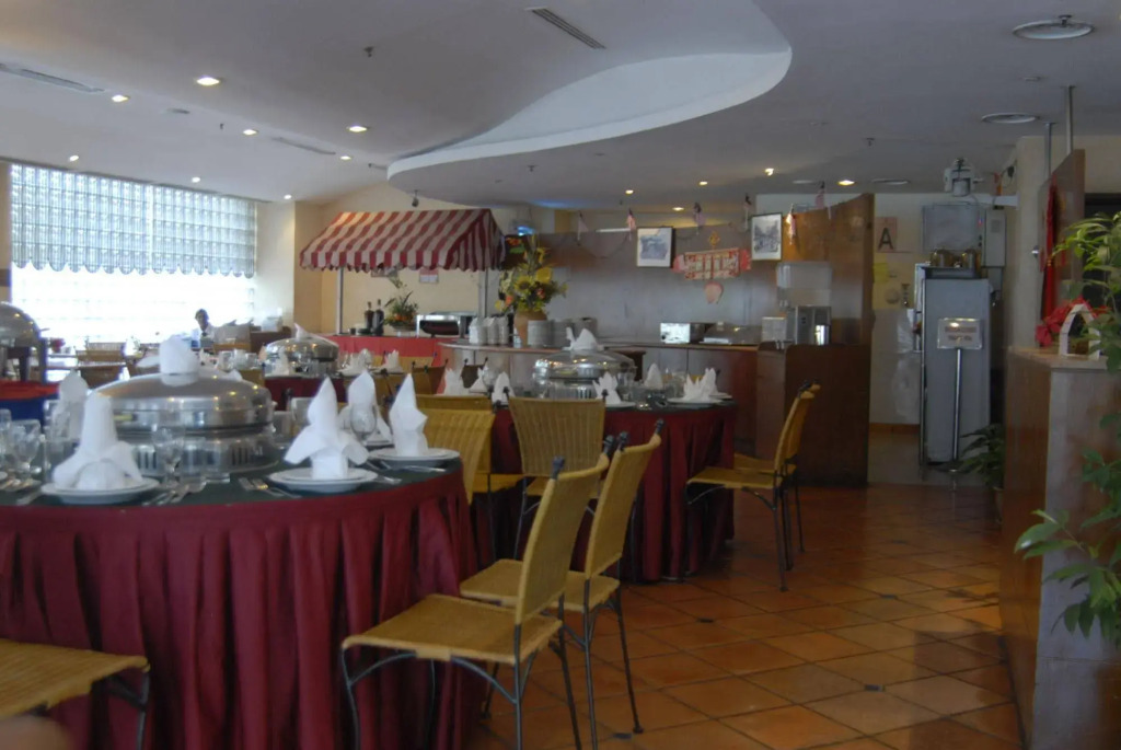 Mandarin Court Hotel