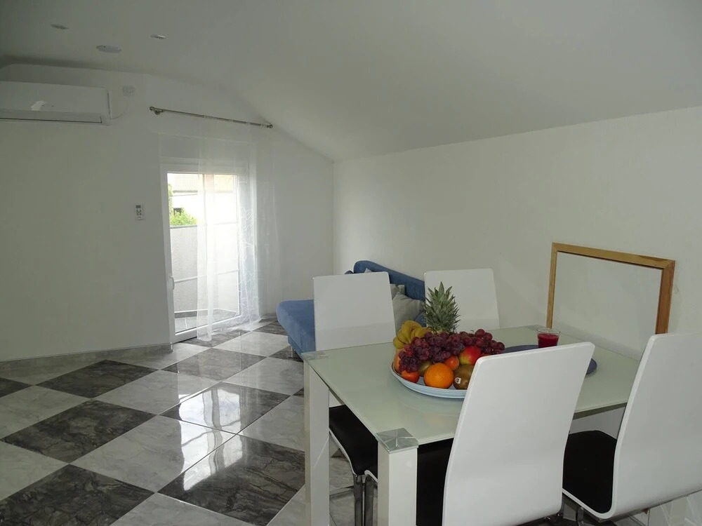 Holiday House Viktoria With Pool For 14 People