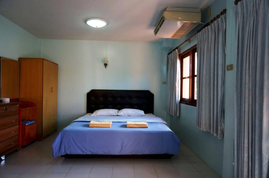 Royal Beach Guest House
