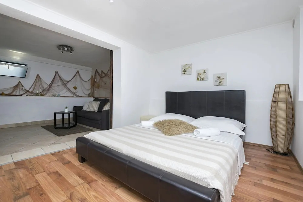 House Ivana