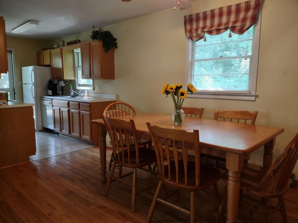 Cozy Creek Cottages
