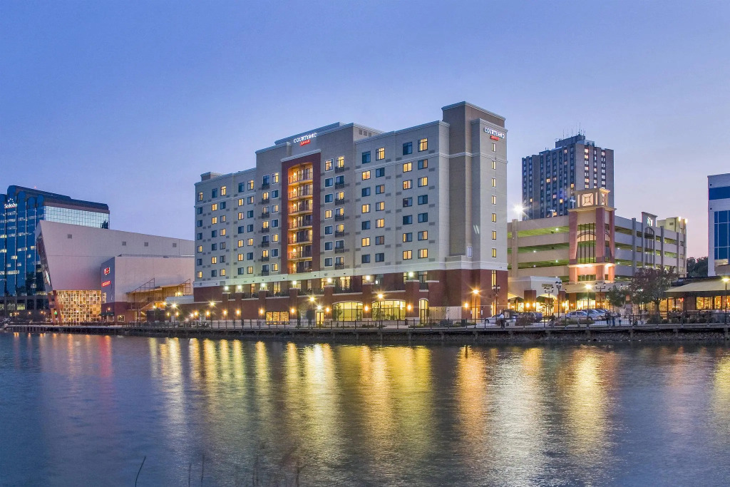 Courtyard by Marriott Gaithersburg Washingtonian Center