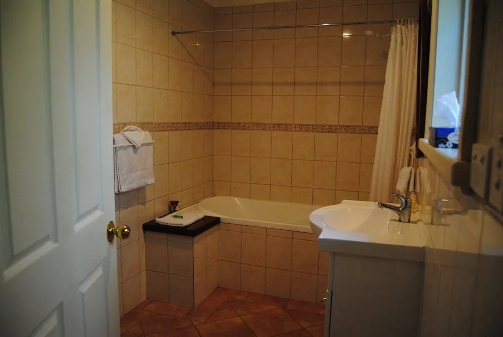 Clarendon Chalets