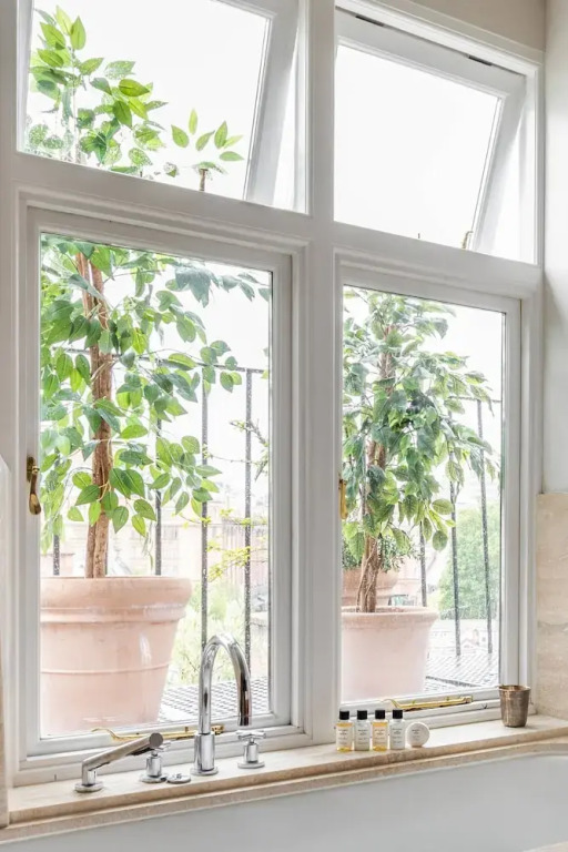 Pont Street IV by Onefinestay