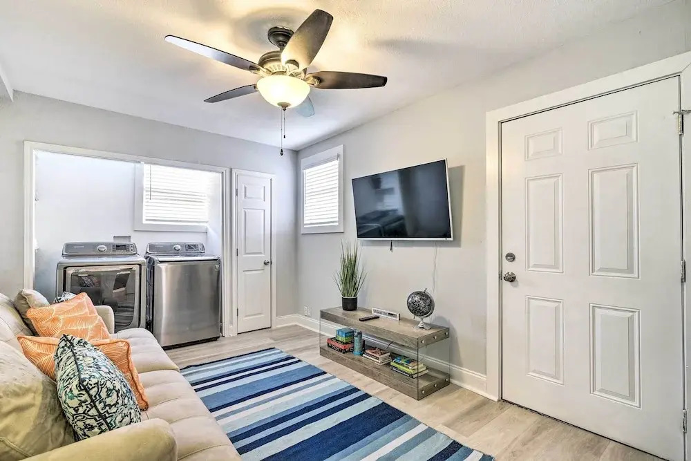 ~ 1 Mi to Pier & Beaches! Family Home in Galveston