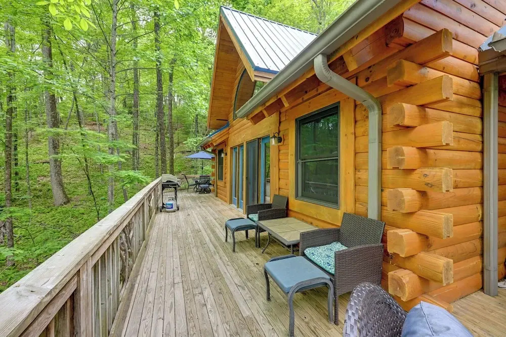 Scenic Blue Ridge Cabin Rental w/ Resort Amenities