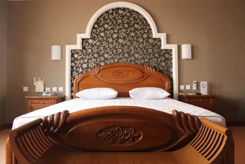 Lingga Hotel
