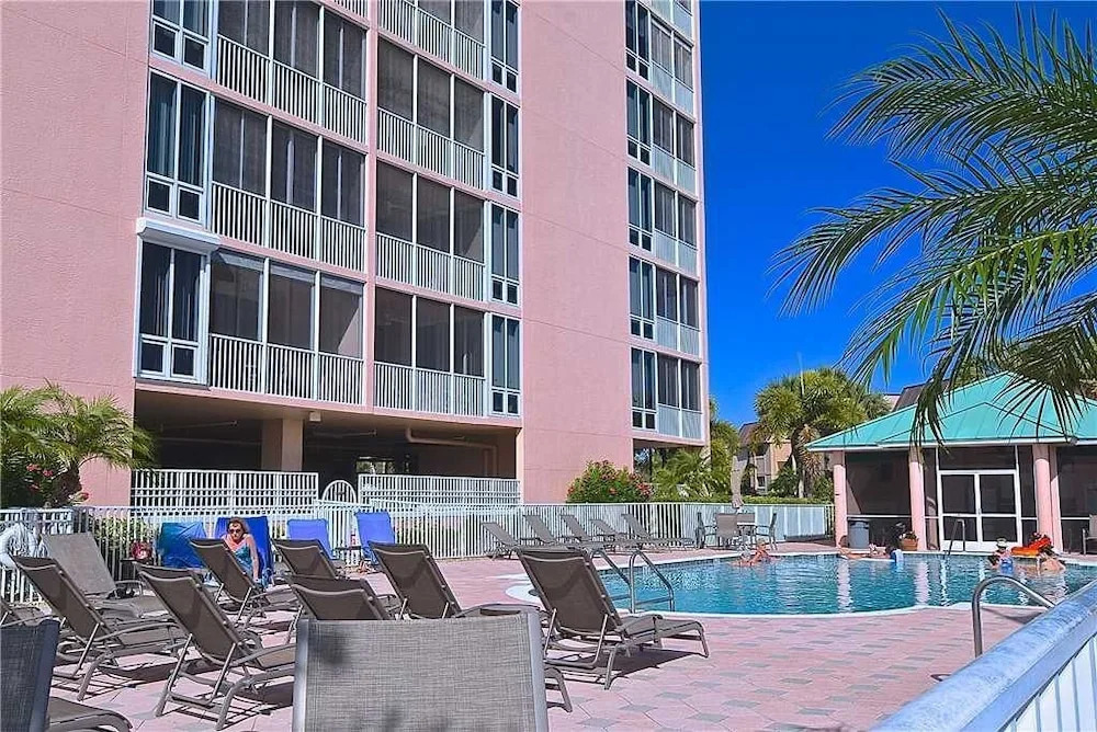 Palm Harbor 802W - Two Bedroom Condo
