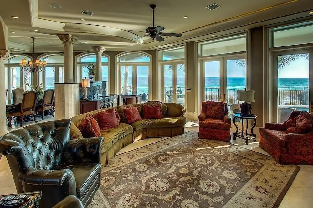 Capitano 7 Bedroom Holiday Home by Five Star Properties