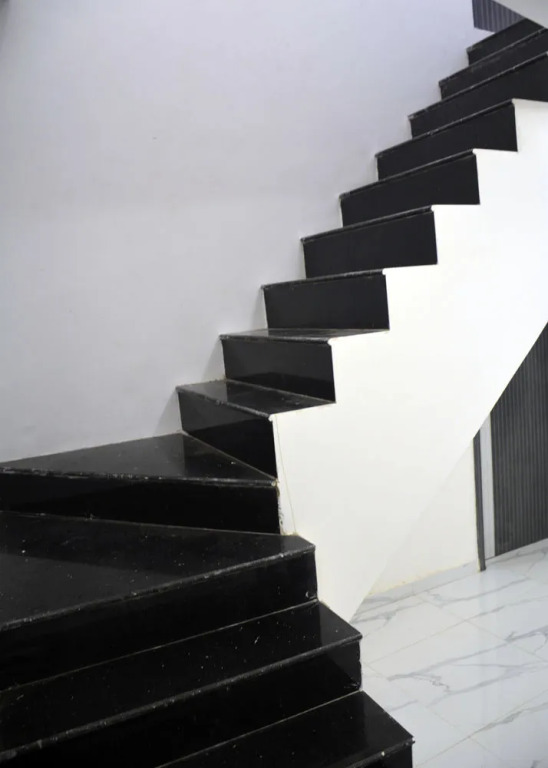OYO Hotel Blue Sea Near Chhatrapati Shivaji International Airport