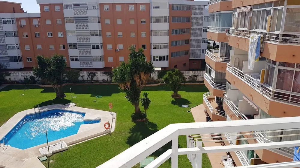 Studio in Torremolinos, With Wonderful sea View, Pool Access and Furni