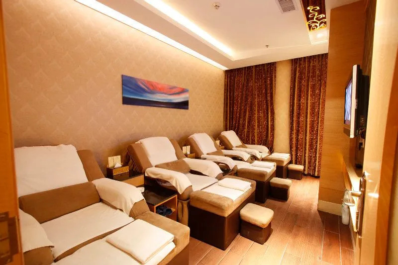 Qianbaizhou Business Hotel