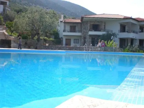 Yialasi Hotel