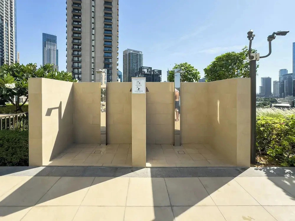 Delujo Stays   Burj Crown Collection
