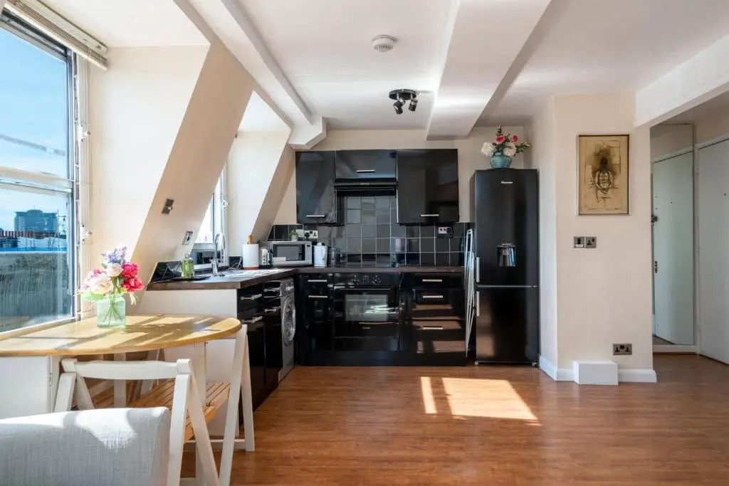 1BR South Kensington apt near Gloucester Road